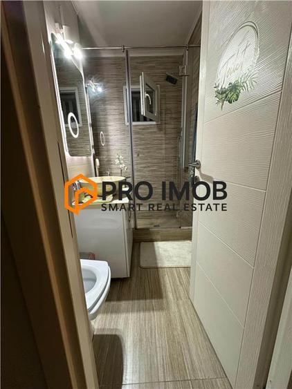 Apartament cu 2 camere decomandat, mobilat în 1 Decembrie