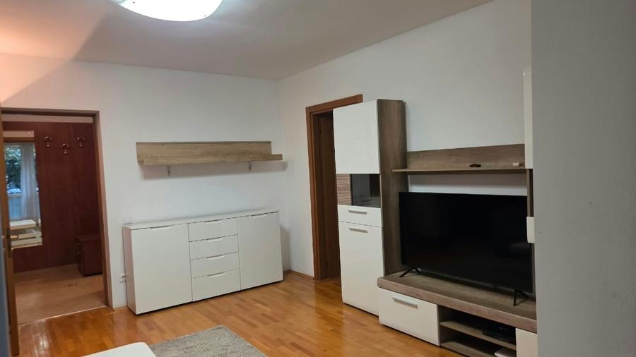 Apartament cu 2 camere semidecomandat, mobilat în Domenii