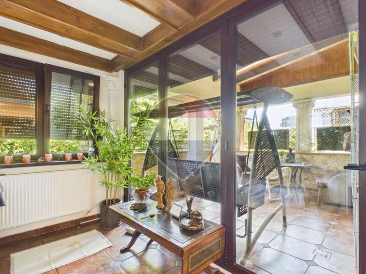 Proprietate unică formată din doua apartamente vila B-dul Primaverii - 7
