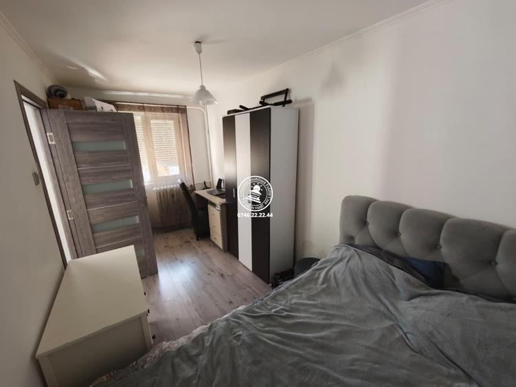 Apartament cu 3 camere decomandat, mobilat în Tătărași