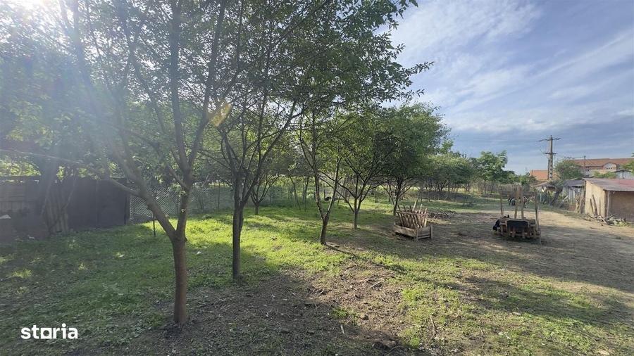 Casă cu 4 camere în Șura Mare