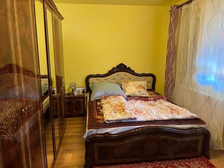 Casă cu 6 camere cu Teren 2700 Mp în Bocsig