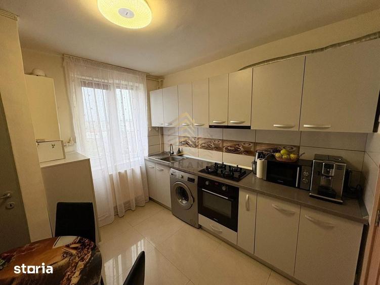 Apartament cu 3 camere în Decebal