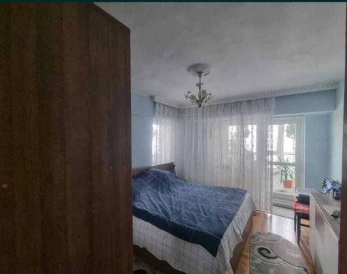 Apartament cu 2 camere decomandat, mobilat în Unirii