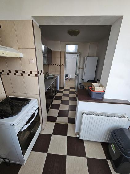 Apartament cu 3 camere decomandat în Sebastian