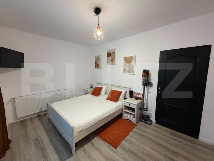 Apartament cu 3 camere semidecomandat, mobilat în Florești