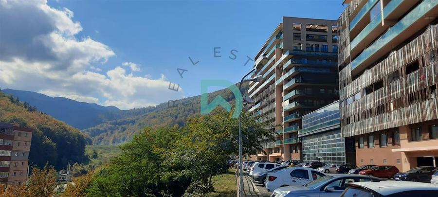 Apartament cu 2 camere semidecomandat, mobilat în Răcădău