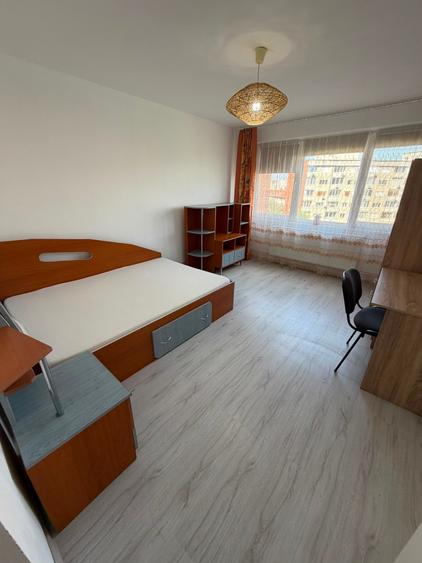 Apartament cu 2 camere decomandat în Circumvalațiunii