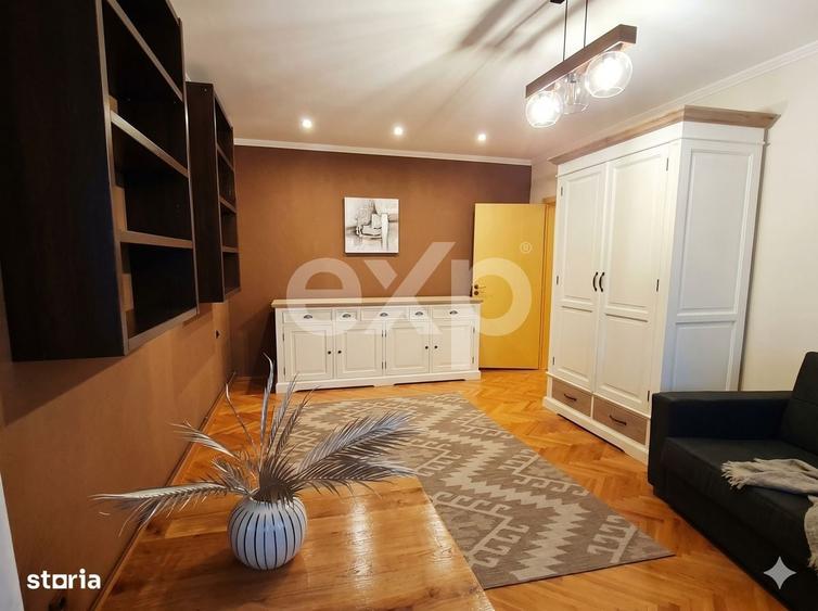 Apartament cu 4 camere decomandat în Florești