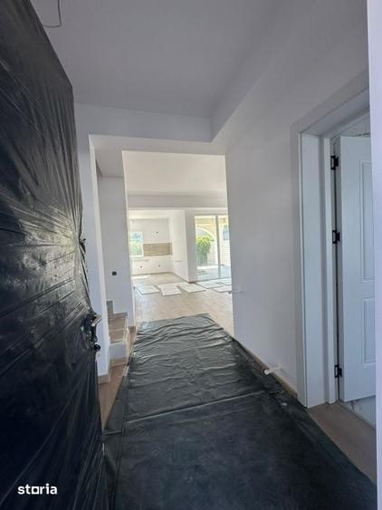 Casă cu 4 camere cu Teren 250 Mp în Central