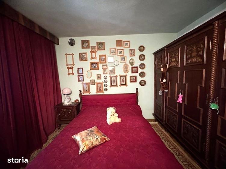 Apartament cu 4 camere decomandat în Central