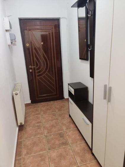 Apartament cu 2 camere semidecomandat, mobilat în Centrul Istoric