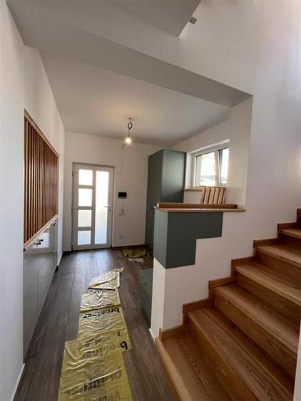 Duplex cu 5 camere cu Canalizare în Borhanci