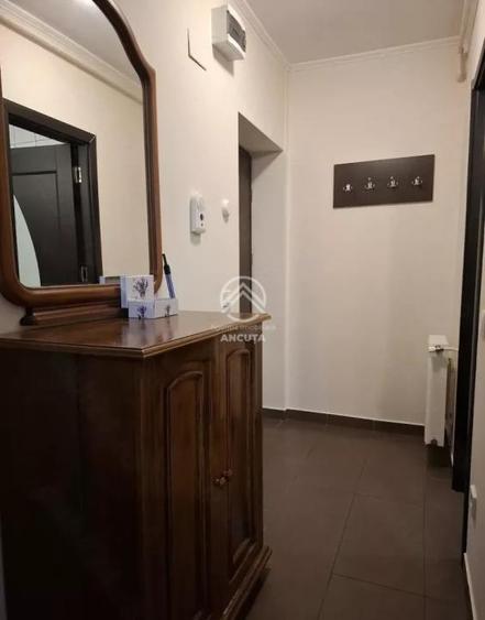 Apartament cu 2 camere semidecomandat, mobilat în Bună Ziua