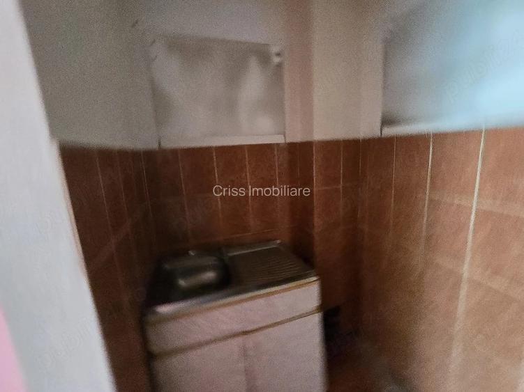 Garsionera etajul 1 super pre? 15.900 euro!