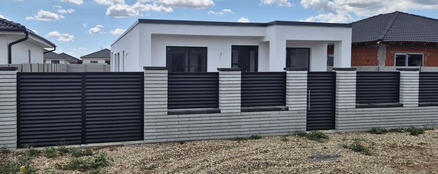 Casă cu 4 camere în Central