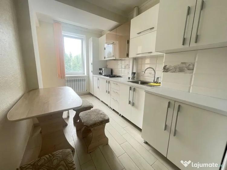 Apartament cu 2 camere decomandat în Colentina