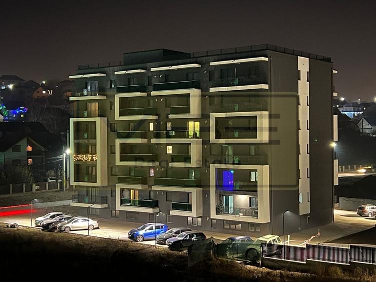 Garsonieră decomandată, mobilată în Bucium