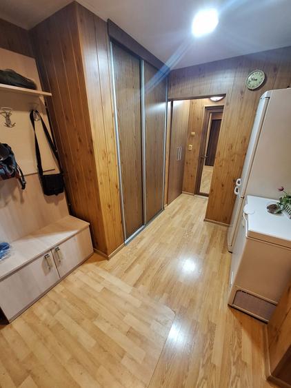 Apartament cu 2 camere decomandat în Piața Centrală