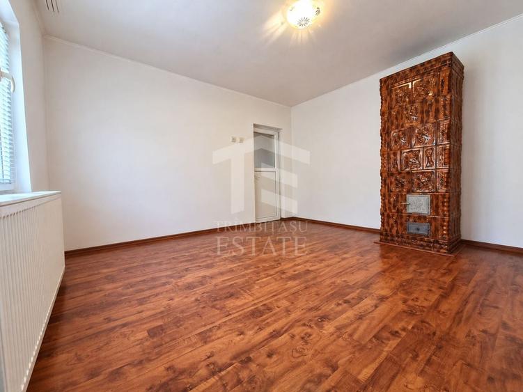 Casă individuală cu 3 camere cu Teren 255 Mp în Valu lui Traian