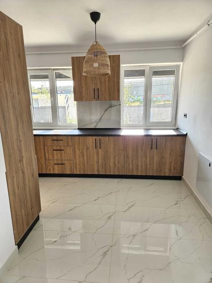 Apartament cu 3 camere decomandat în Prelungirea Ghencea