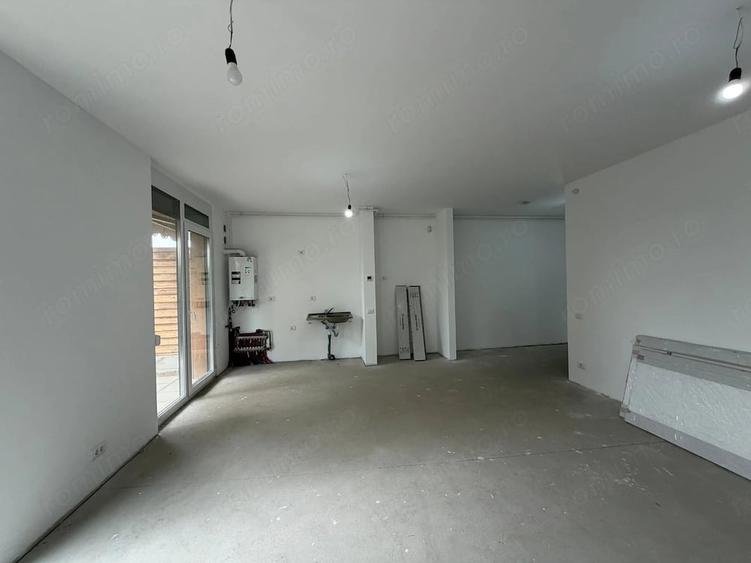 Apartament cu 3 camere semidecomandat în UTA