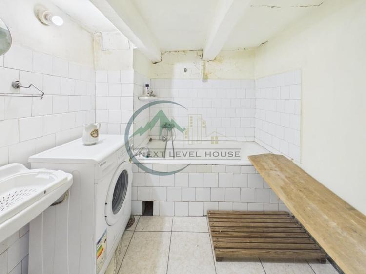 Casă individuală cu 7 camere cu Canalizare în Prejmer