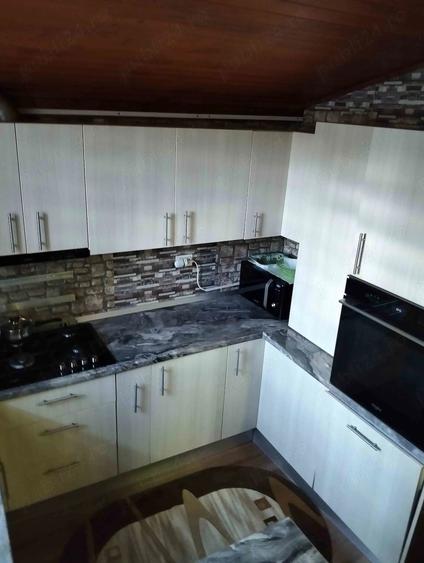 Casă cu 3 camere cu Teren 696 Mp în Vlădești