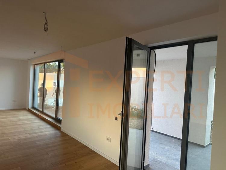 Casă individuală cu 4 camere cu Teren 316 Mp în Mamaia-Sat