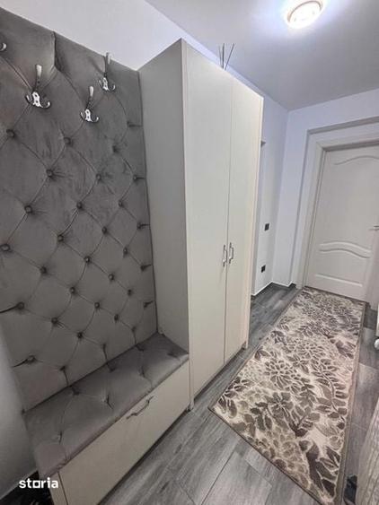 Apartament cu 3 camere în Săvinești