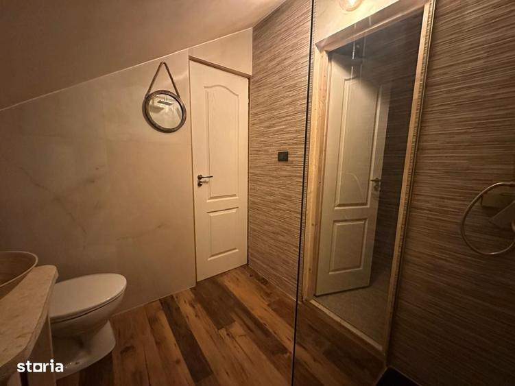 Casă cu 4 camere în Central