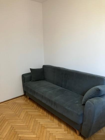Apartament cu 3 camere semidecomandat în Ștefan cel Mare