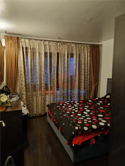 Apartament 3 camere, 65 mp, decomandat, Podu Ros - etaj 3, 2 balcoane, AC - 8