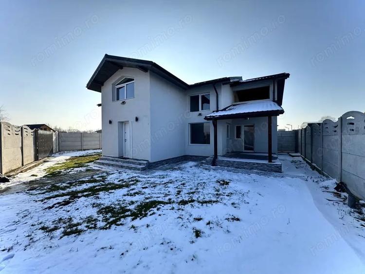 Casă cu 4 camere cu Teren 308 Mp în Giulești
