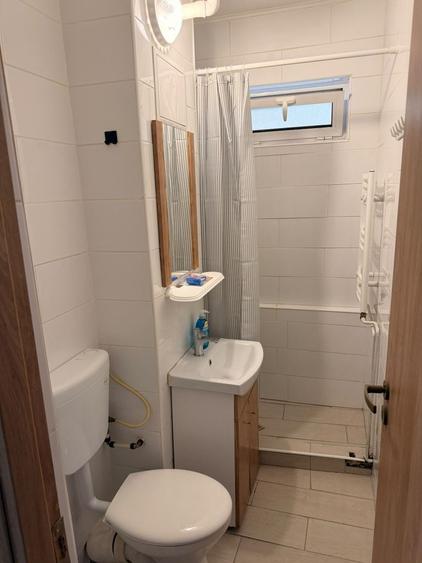 Apartament cu 2 camere decomandat în Vălcani