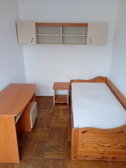 Garsonieră semidecomandată în Intim