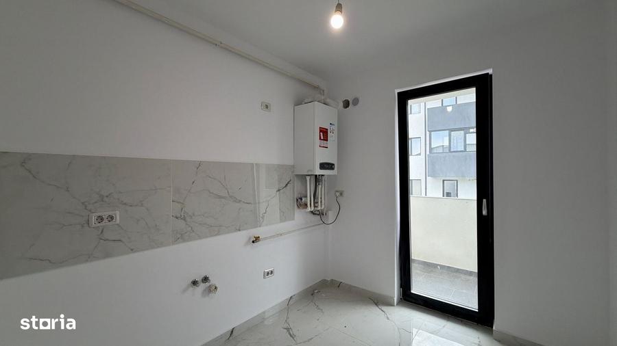 Apartament cu 6 camere decomandat în Central