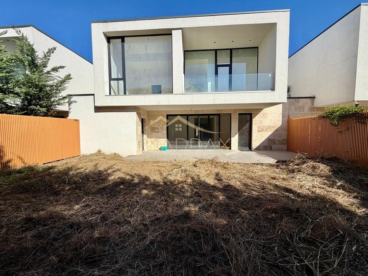 Casă individuală cu 5 camere cu Canalizare în Tunari