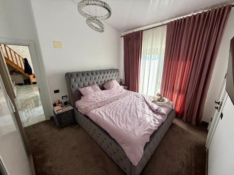 Apartament cu 4 camere decomandat, mobilat în Tomis Nord