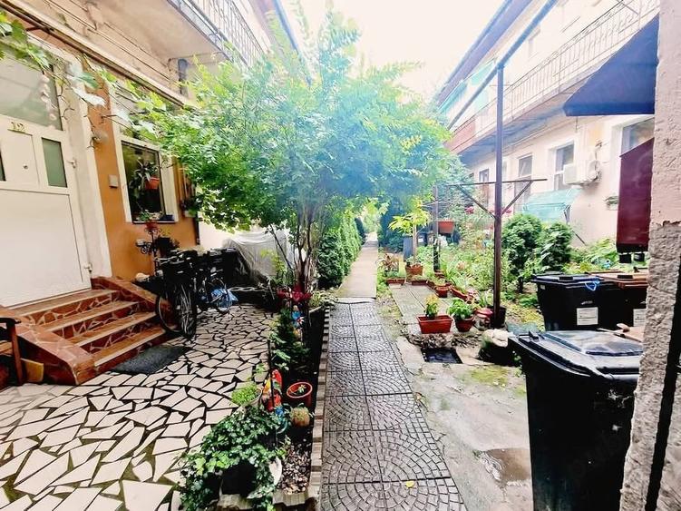 Apartament cu 3 camere decomandat în Ultracentral