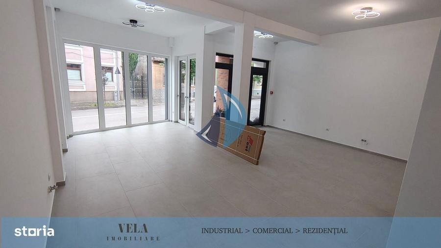 Spațiu comercial, de 87 mp, în Central