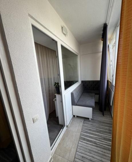 Apartament cu 3 camere decomandat, mobilat în Nord