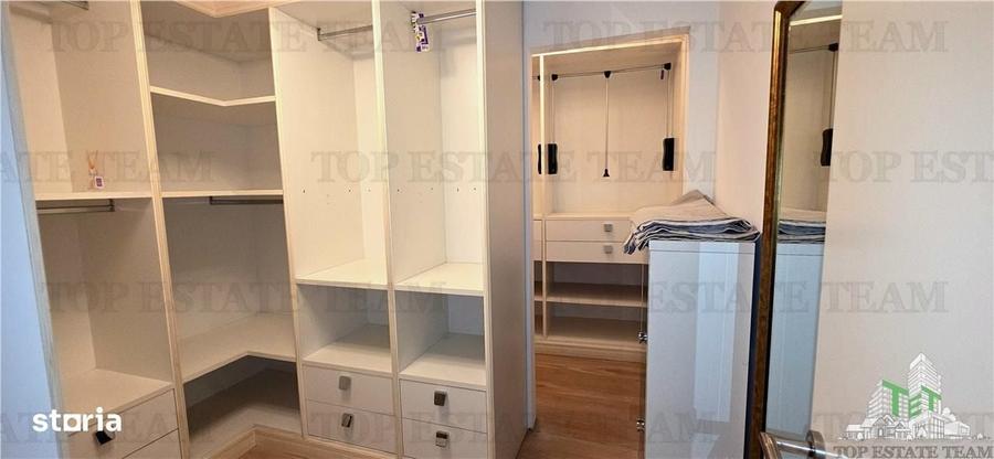 Apartament cu 4 camere decomandat, mobilat în Polonă