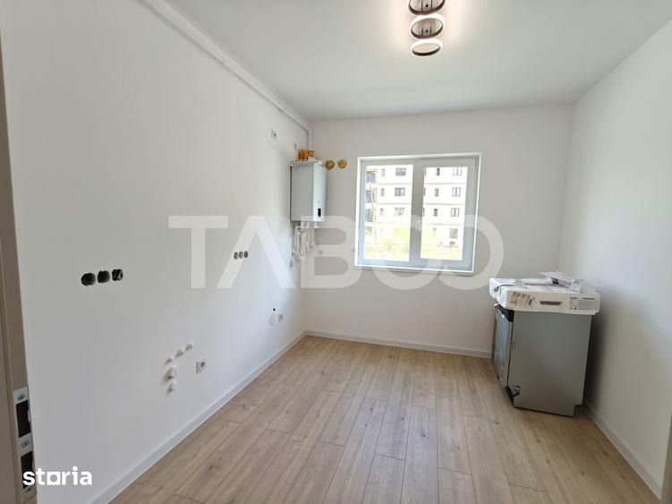 Apartament cu 3 camere decomandat în Vest