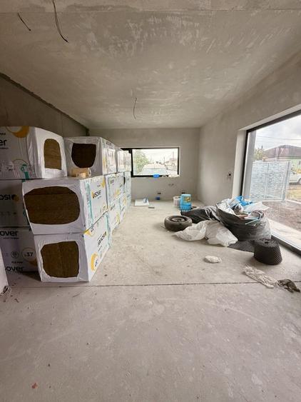 Duplex cu 4 camere cu Canalizare în Dumbrăvița