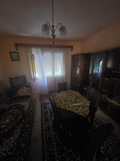 Casă cu 4 camere în Sânnicolau de Beiuș