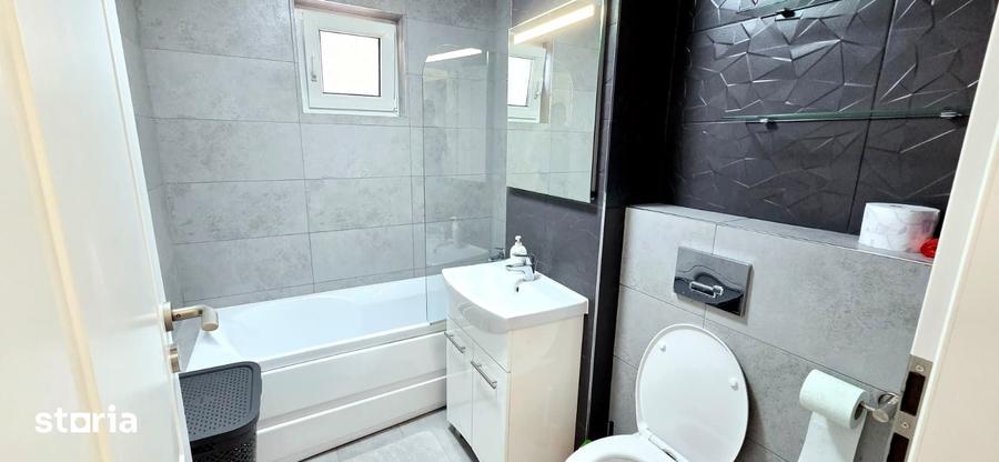 Apartament cu 2 camere decomandat în Republicii