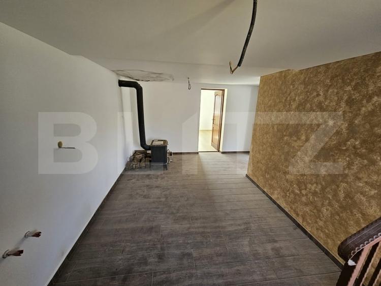 Casă individuală cu 6 camere cu Teren 4159 Mp în Năsăud