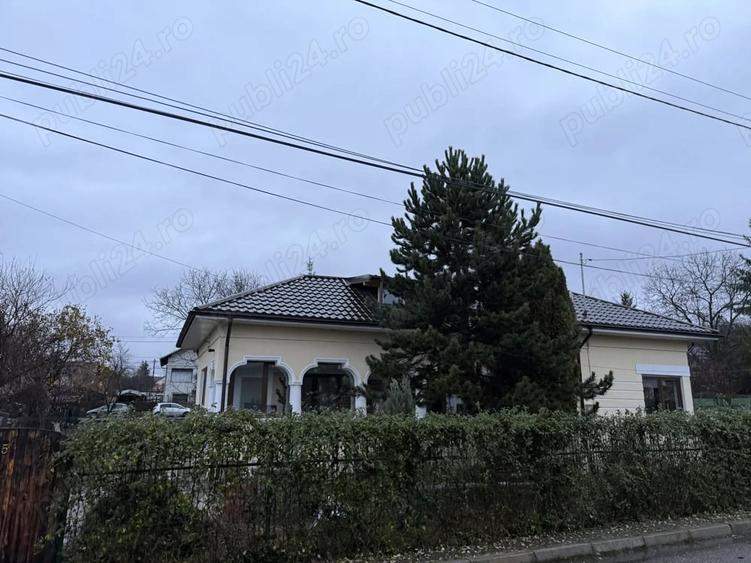 Casă cu Teren 400 Mp în Mușcel