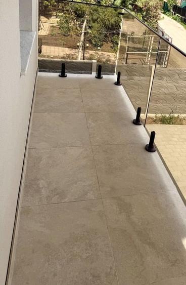 Casă individuală cu 4 camere cu Garaj în Cetate